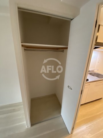 収納　アーデン土佐堀　クローゼット