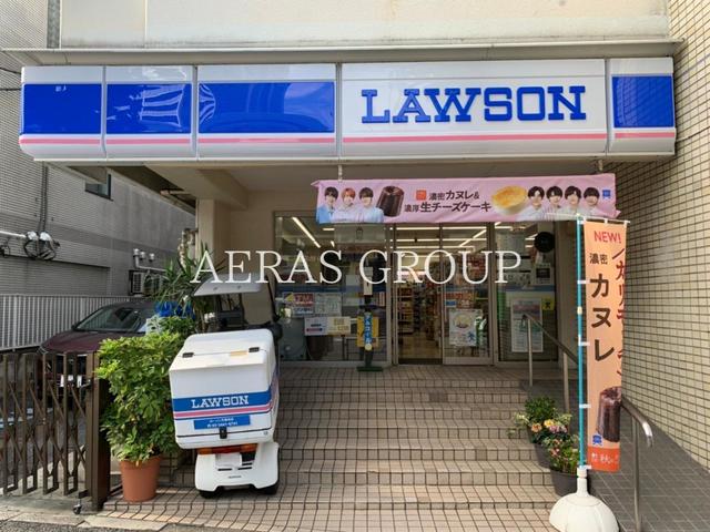 コンビニ　ローソン 天現寺店（コンビニ）まで142m