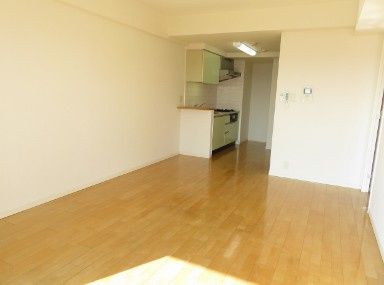 居室・リビング　☆明るい居室☆