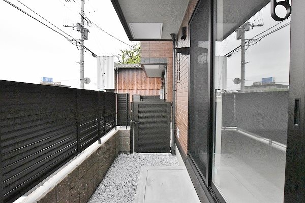バルコニー　専用庭