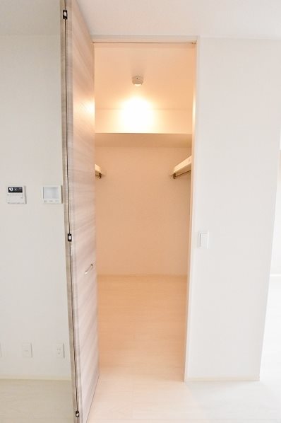 収納　ウォークインクローゼット