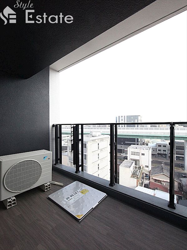 バルコニー　バルコニー