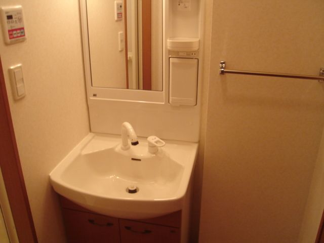 洗面設備　洗髪洗面化粧台