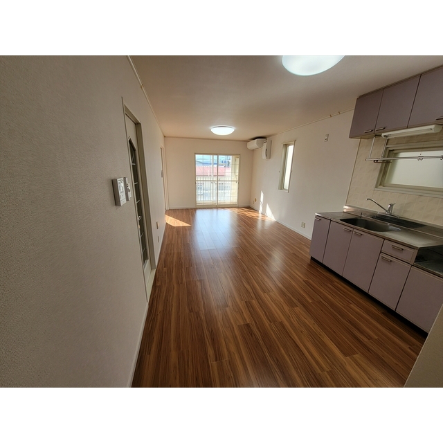 居室・リビング　LDK(13.25帖)の様子