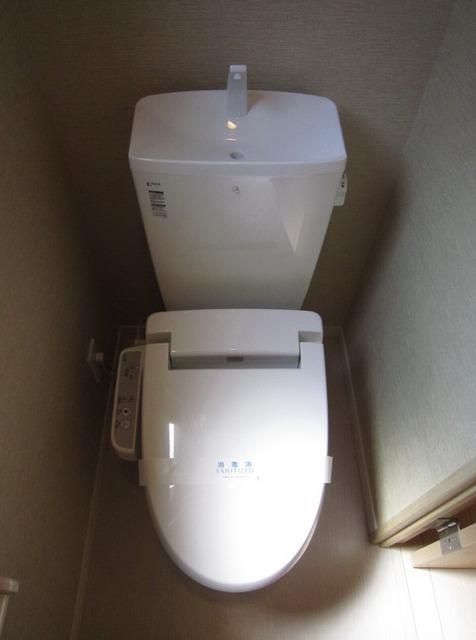 トイレ　ウォシュレット付きトイレ