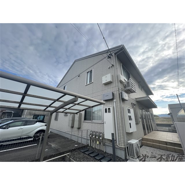 エントランス　建物外観