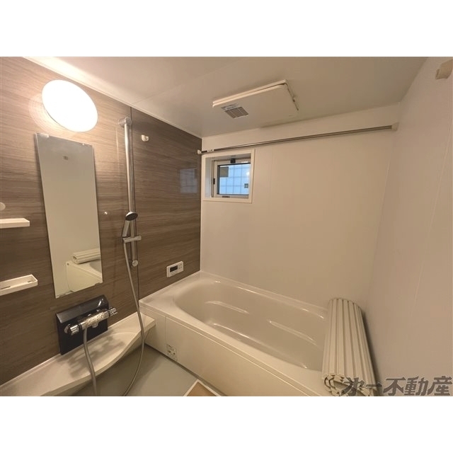 バス・シャワールーム　バスルーム