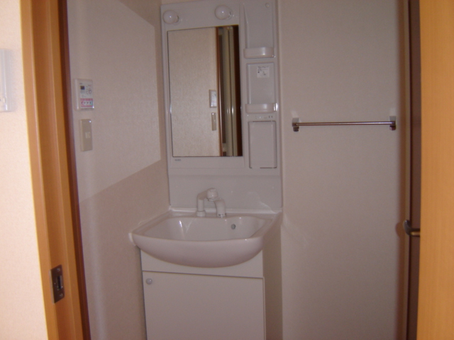 洗面設備　洗髪洗面化粧台