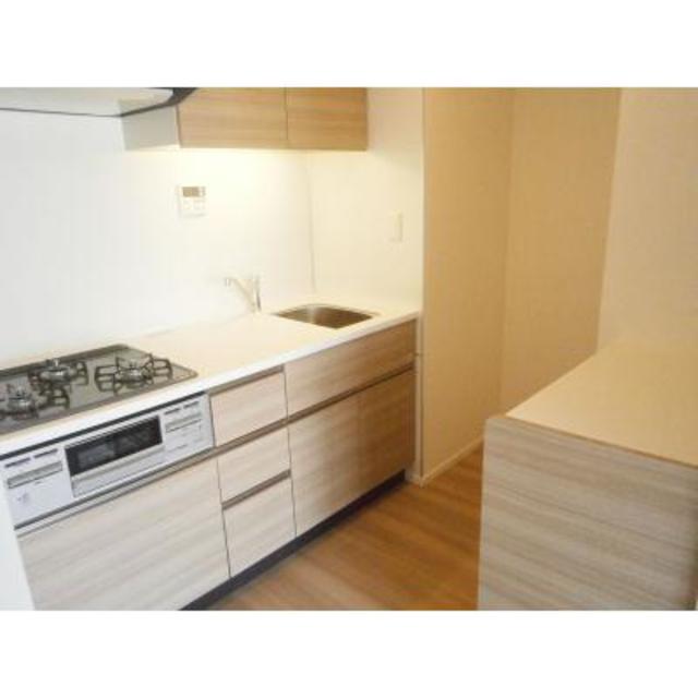 キッチン　※写真は同タイプ住戸です。