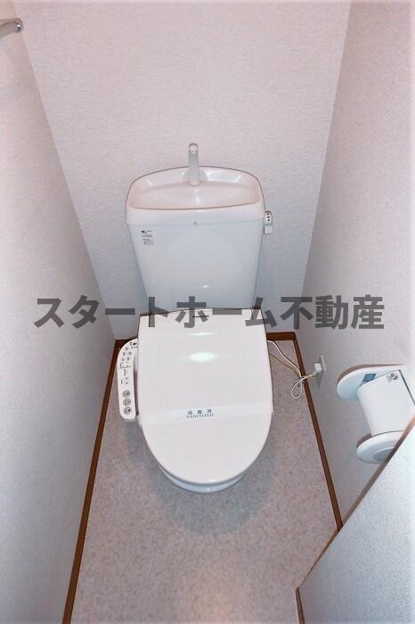 トイレ　コンパクトで使いやすいトイレです