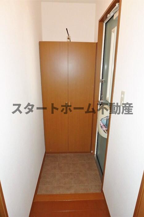 玄関　落ち着いた玄関です