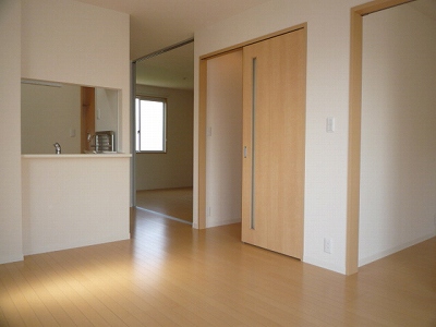 居室・リビング　★南向きの明るいリビング★