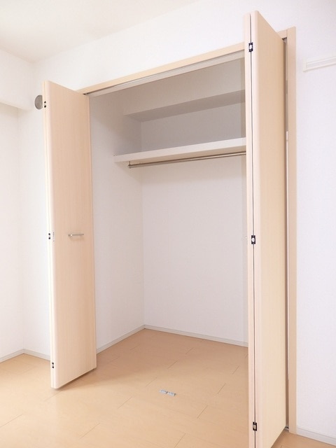 収納　写真は別号室のものです。
