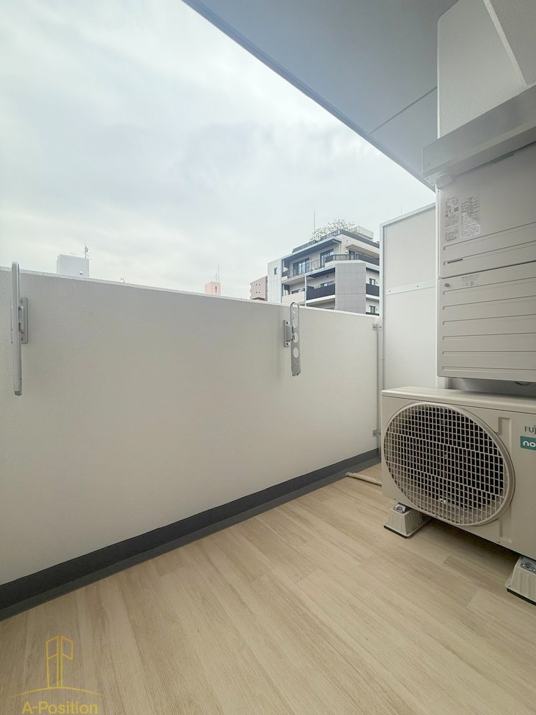 バルコニー　Alivis新町