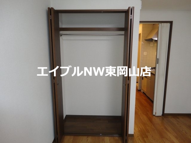 収納　クローゼット