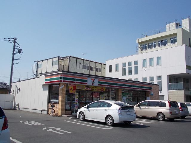 コンビニ　セブンイレブン一条店（コンビニ）まで300m