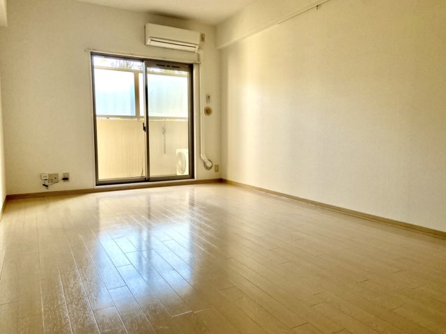 居室・リビング　同仕様写真