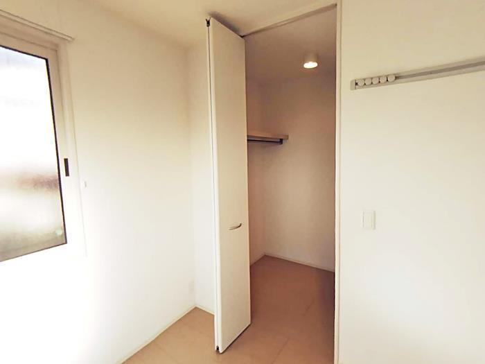 収納　ウォークインクローゼット