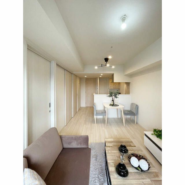 居室・リビング　※家具・家電の備え付けはありません