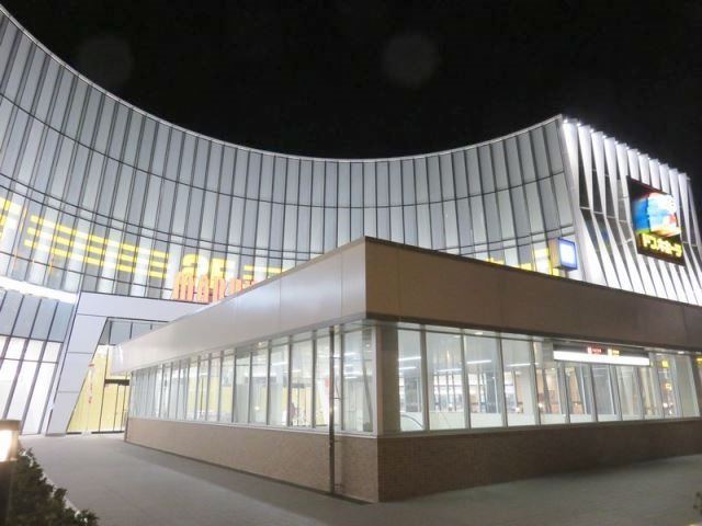 ショッピングセンター　MEGAドン・キホーテ新世界店（ショッピングセンター）まで930m