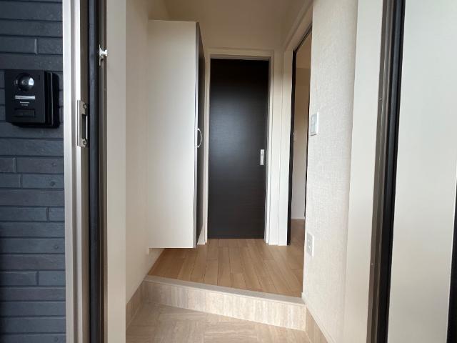 玄関　玄関（イメージ）