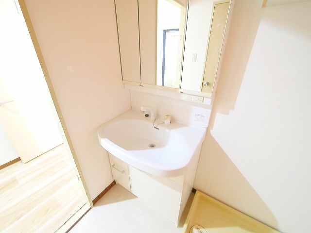 洗面設備　広い洗面スペース