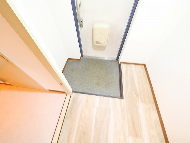 玄関　シンプルで使いやすい玄関です