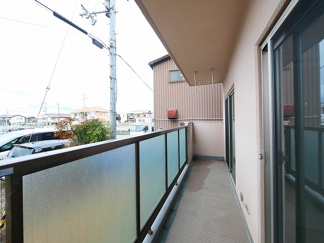 バルコニー　落ち着いた時間を過ごせるバルコニーです