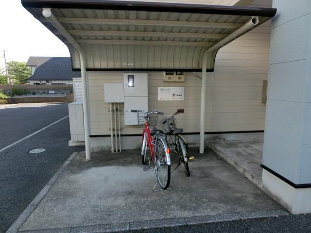 その他共有部分　屋根付きの駐輪場