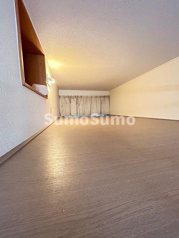 その他部屋・スペース　落ち着いて過ごせるお部屋なので、寝室にいかがでしょうか