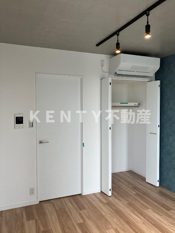 その他　落ち着いて過ごせるお部屋なので、寝室にいかがでしょうか