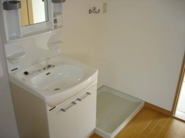 その他設備　独立洗面台あります。