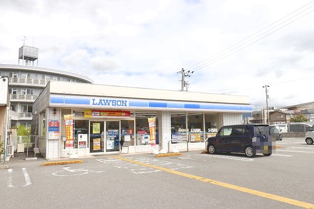 コンビニ　ローソン　高知船岡店（コンビニ）まで487m