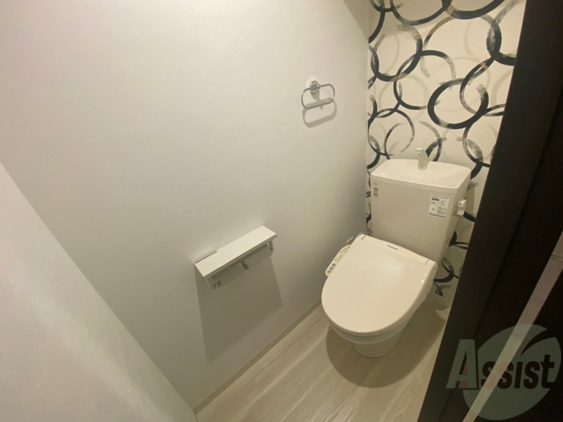 トイレ　ウォシュレット機能がついたトイレ。安心して使用できますね。