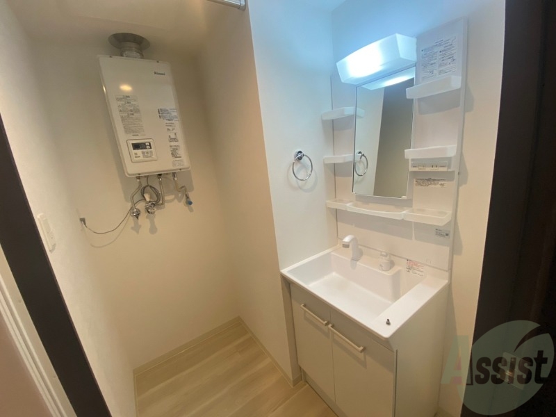 洗面設備　こちらに洗面台があります。朝の洗顔はこちらで。