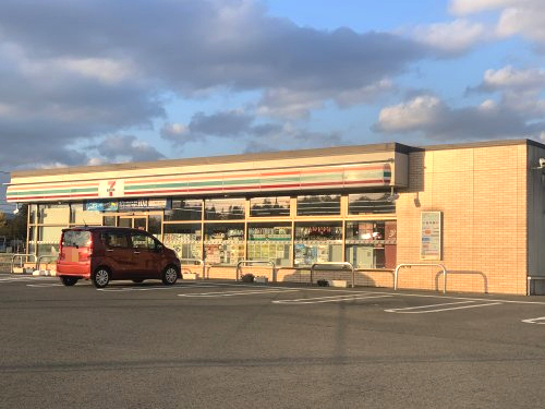 コンビニ　セブンイレブン 花巻西宮野目西（コンビニ）まで220m