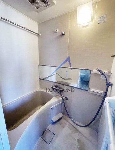 バス・シャワールーム　お風呂です。