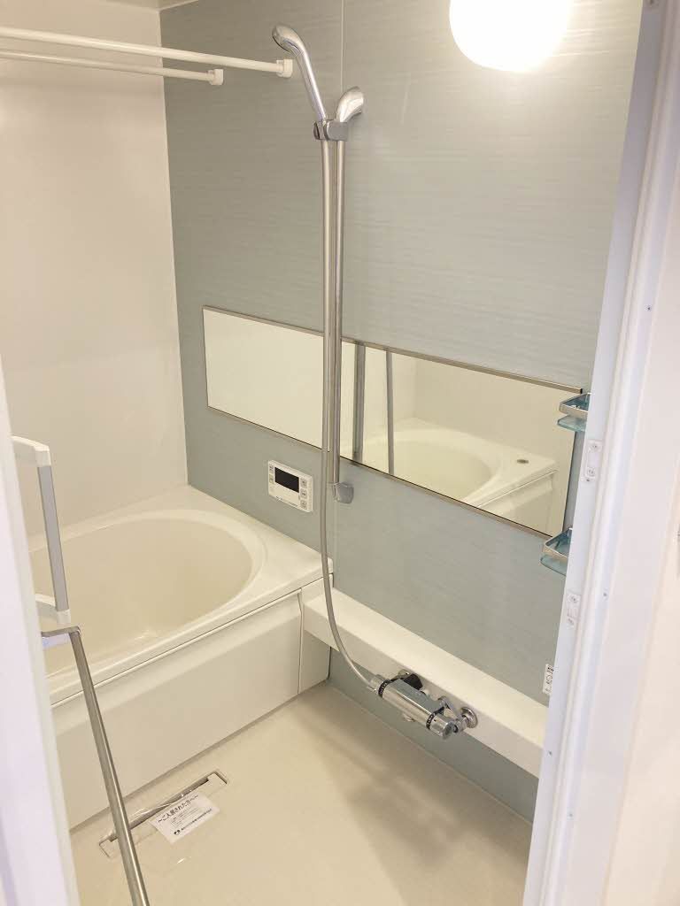 バス・シャワールーム　浴室