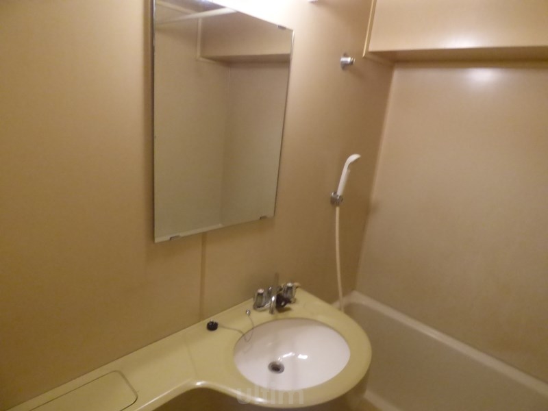 洗面設備　※別のお部屋の写真です