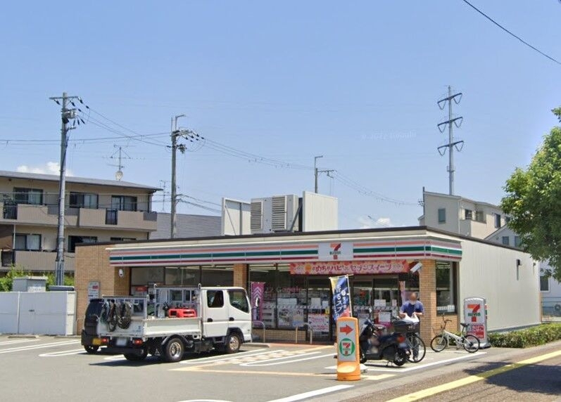 コンビニ　セブン-イレブン宝塚高司2丁目店（コンビニ）まで356m