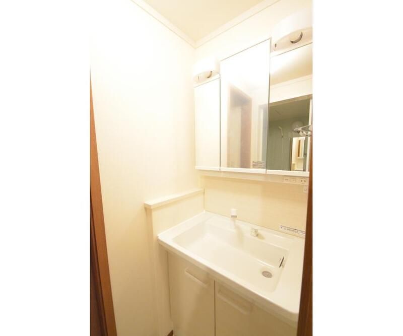 洗面設備　※全て別号室のお写真。内装等参考にしてください。