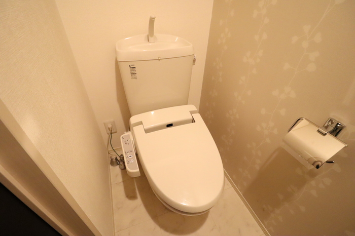 トイレ　※この画像は同一物件の別室です