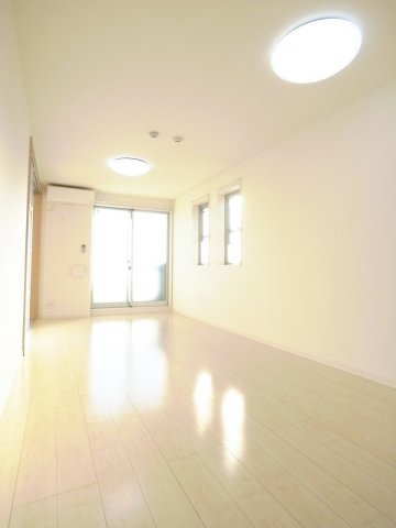 居室・リビング　【人気のキッチンカウンタータイプ♪】おすすめ物件！