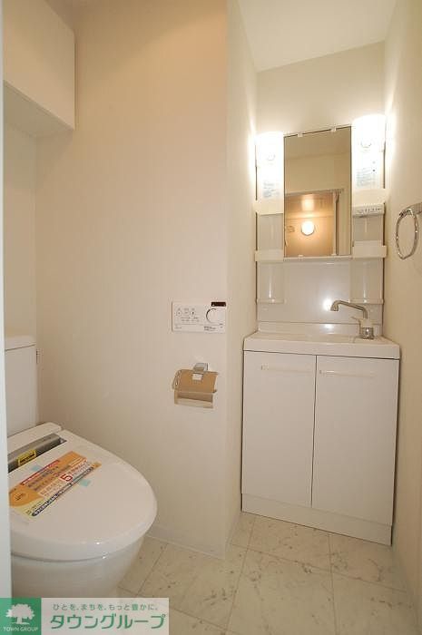 トイレ　パウダールーム