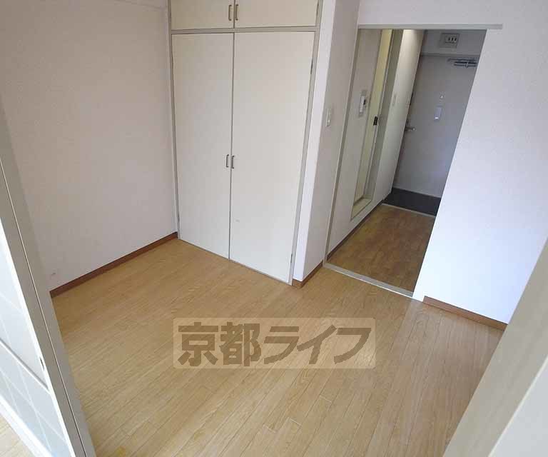 その他部屋・スペース　玄関からお部屋までの廊下