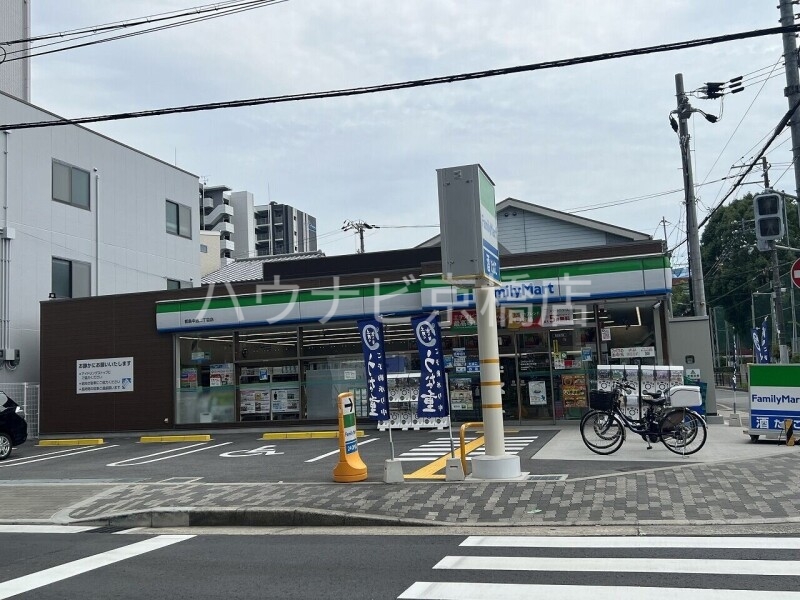 コンビニ　ファミリーマート都島中通二丁目店（コンビニ）まで380m