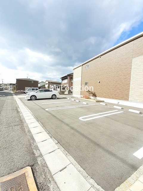 駐車場　☆敷地内に駐車場があります☆