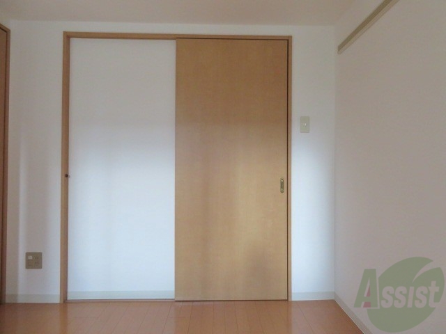 収納　クローゼットがありました。お洋服や荷物はここへ