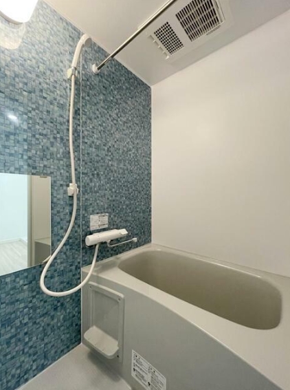 バス・シャワールーム　浴室乾燥付きバスルーム☆