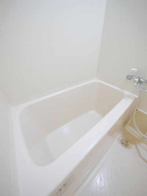 バス・シャワールーム　足を延ばしてリラックスできます♪♪